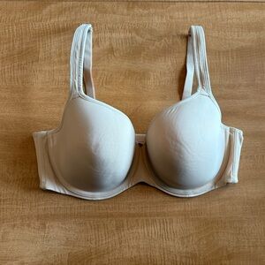(NWOT) Essential Bodywear Nude Underwire Bra
